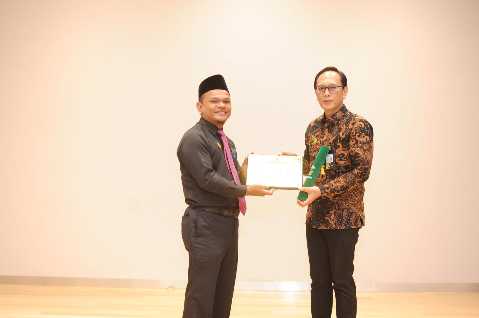 PEGADAIAN SYARIAH TERIMA AL FARABI AWARD KATEGORI LEMBAGA INSPIRATIF